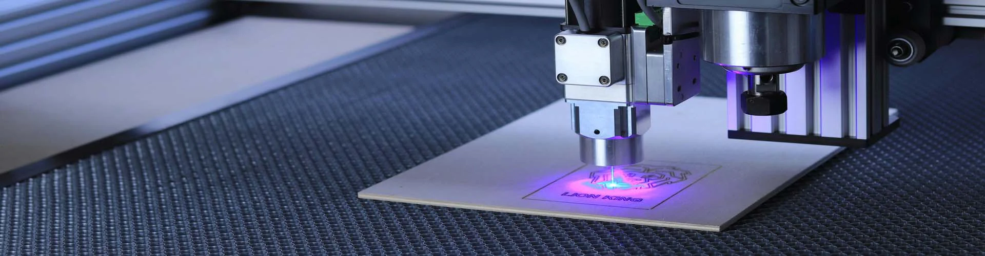 Bizimlə əlaqə saxlayın